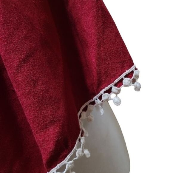 Arizona Women Size Medium Cropped Boho Festival Top Maroon Crochet Pom Pom Trim - Picture 5 of 6